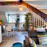 Apartment Pres Des Thermes De Bagneres De Bigorre, Loft 3 Etoiles, Colore Et Ensoleille *