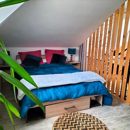 Apartament La Roseraie, Loft 3 Etoiles, Calme Et Ensoleille Au Pied Des Pyrenees *