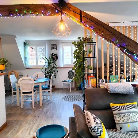 Daire Pres Des Thermes De Bagneres De Bigorre, Loft 3 Etoiles, Colore Et Baigne De Lumiere *
