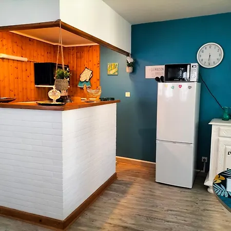 Pres Des Thermes De Bagneres De Bigorre, Loft 3 Etoiles, Colore Et Baigne De Lumiere *