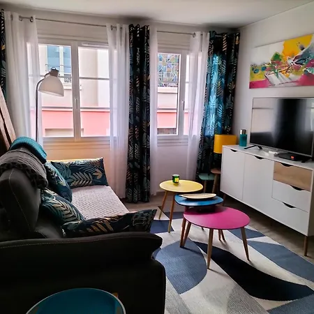 Апартаменты Pres Des Thermes De Bagneres De Bigorre, Loft 3 Etoiles, Colore Et Ensoleille Баньер-де-Бигор