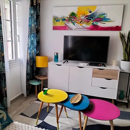 Daire Pres Des Thermes De Bagneres De Bigorre, Loft 3 Etoiles, Colore Et Baigne De Lumiere