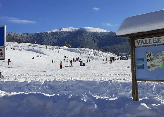 La Roseraie, Loft 3 Etoiles, Calme Et Ensoleille Au Pied Des Pyrenees Διαμέρισμα *