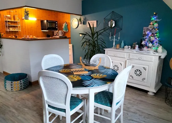 Pres Des Thermes De Bagneres De Bigorre, Loft 3 Etoiles, Colore Et Ensoleille Апартаменты Баньер-де-Бигор