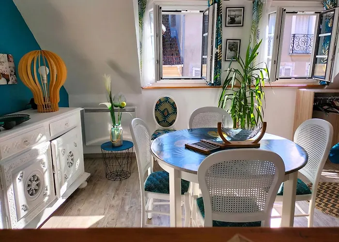 Résidence La Roseraie, loft 3 étoiles, calme et ensoleillé au pied des Pyrénées *