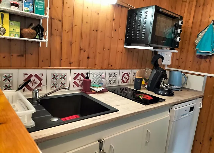 Pres Des Thermes De Bagneres De Bigorre, Loft 3 Etoiles, Colore Et Ensoleille *