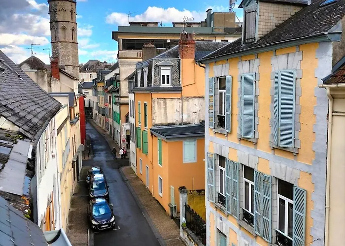 Résidence La Roseraie, loft 3 étoiles, calme et ensoleillé au pied des Pyrénées * Bagnères-de-Bigorre