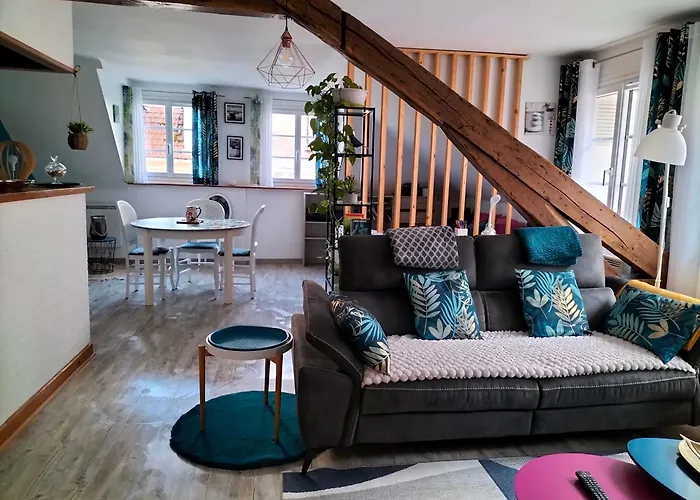 Pres Des Thermes De Bagneres De Bigorre, Loft 3 Etoiles, Colore Et Ensoleille