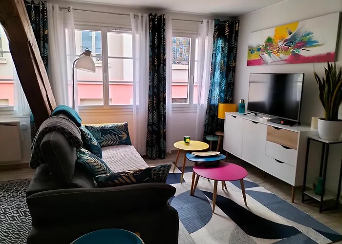 Апартаменты Pres Des Thermes De Bagneres De Bigorre, Loft 3 Etoiles, Colore Et Ensoleille Баньер-де-Бигор